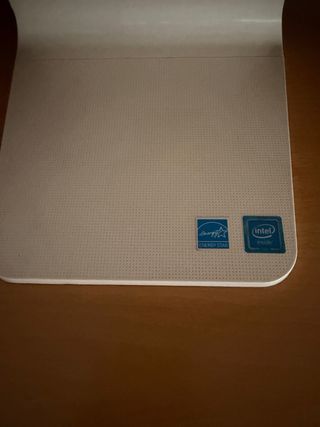 Ordenador LG Blanco con Teclado y Ratón