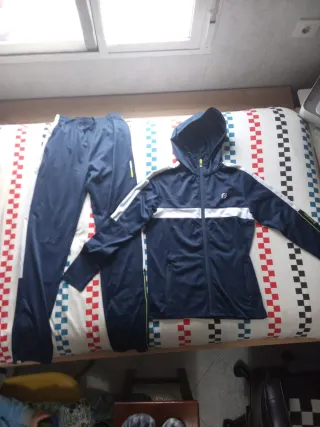 Chándal Team Quest Azul y Blanco talla 14