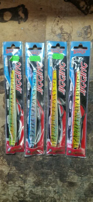 Lote 4 señuelos JIGGING pesca