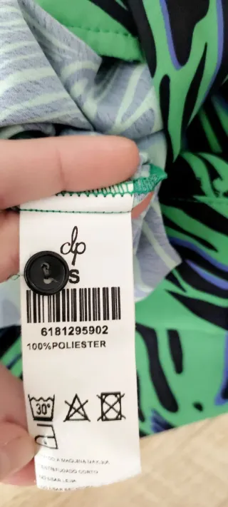Camisa estampada mujer verde y negro