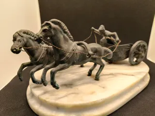 Biga Romana in Bronzo e base in Marmo