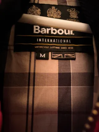 Chaqueta Barbour International Rojo