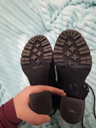 Botines negros tacón con cordones