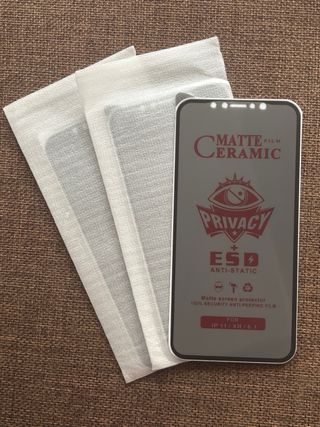 Pacchetto iPhone 11 + AirPods Pro 2 + accessori