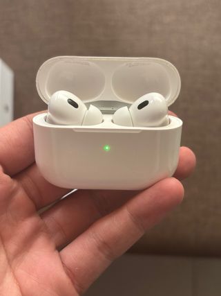 Pacchetto iPhone 11 + AirPods Pro 2 + accessori