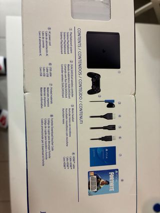 PS4 Slim 500GB + 5 Juegos