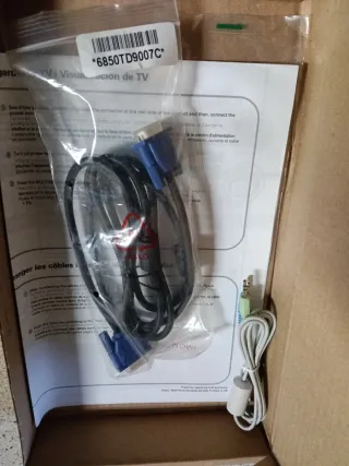 Monitor LG Multifunción Gris y Blanco 17 pulgadas.