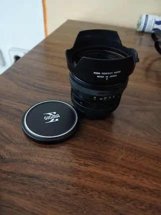 Objetivo Sigma 28mm f/2.8 Multi-Coated