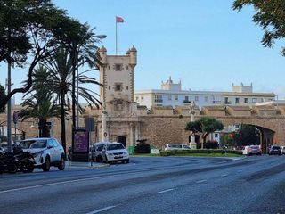 Oficina en venta en Zona Bahía Blanca en Cádiz