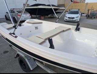 Barco Alboran 3,70 + Mercury 20cv + Remolque