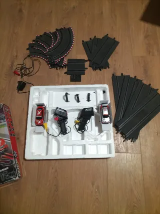 Scalextric Compact Extreme Raiders