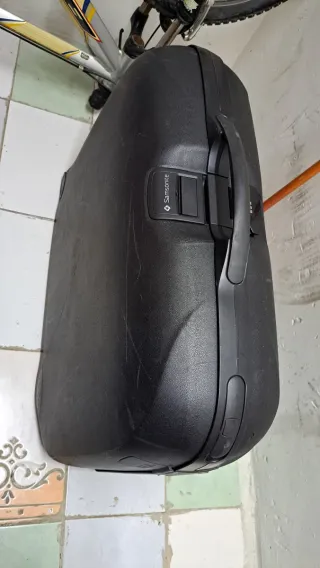 Maleta Samsonite Negra grande con Cerradura