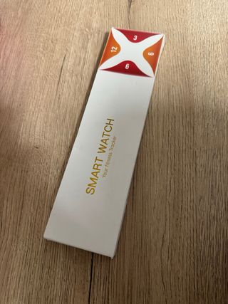 Smartwatch Beige y Dorado