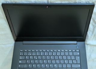 Portátil Lenovo Ideapad V130-14IKB
