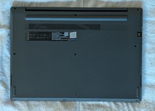 Portátil Lenovo Ideapad V130-14IKB