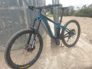 Bicicleta Giant Reign