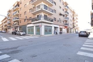Local comercial en alquiler en Rafelbuñol/Rafelbunyol