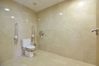 Local comercial en alquiler en Rafelbuñol/Rafelbunyol