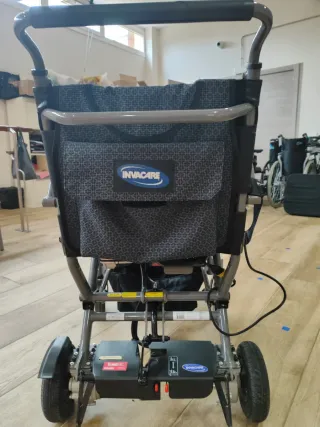 Silla de ruedas eléctrica plegable (22kg)