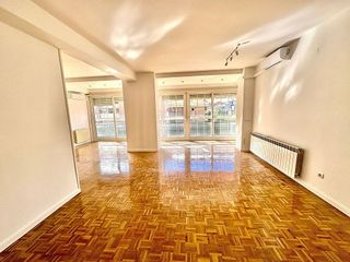 Piso en alquiler en Costillares en Madrid