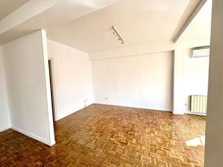 Piso en alquiler en Costillares en Madrid