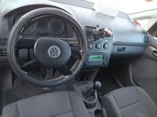 Volkswagen Touran 2004