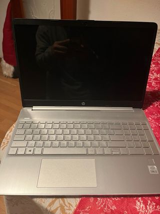 Portátil HP Gris con Huella Digital