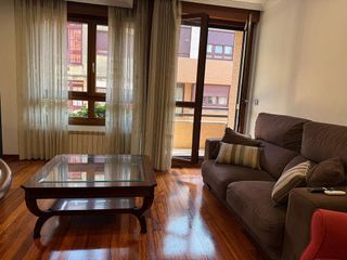 Piso en alquiler en El Llano en Gijón