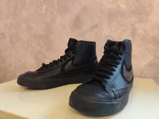 Zapatillas Nike Blazer Mid 77 Mujer Negras Nuevas