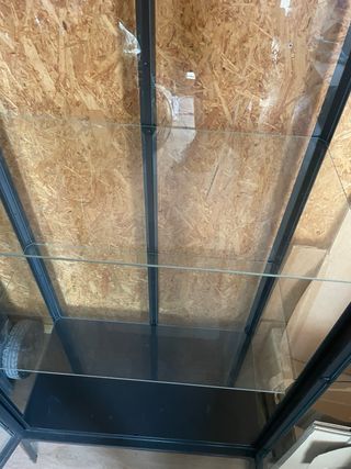 Vitrina Milsbo Ikea Cristal y Metal