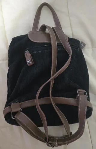 Mochila Caminatta Negra Corduroy