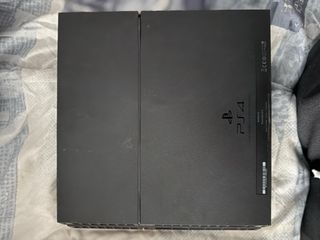 PS4 (PlayStation 4) Negra + Mando + Cables