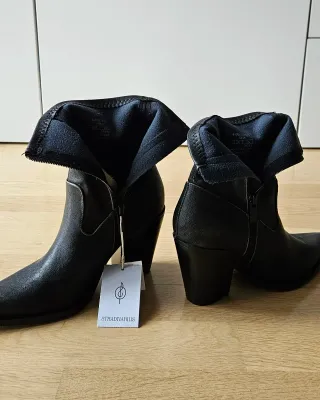 Botines cowboy Stradivarius marrones