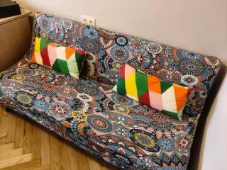 Sofá cama estampado étnico