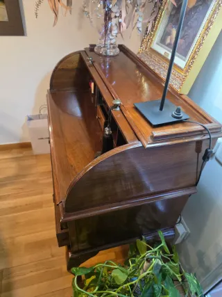 Escritorio Isabelino de Madera