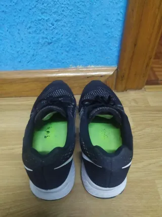 Nike Pegasus 32 Hombre Talla 42 Negras