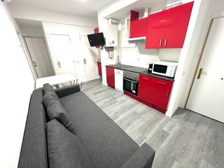 Piso en alquiler en Pacífico en Madrid