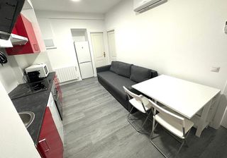 Piso en alquiler en Pacífico en Madrid