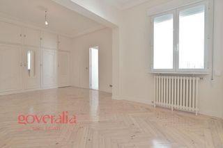 Piso en alquiler en Recoletos en Madrid