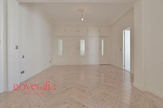 Piso en alquiler en Recoletos en Madrid