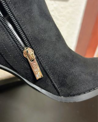 Botines Guess Negros Talla 37