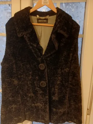 Chaleco Elena Miro tipo astracán