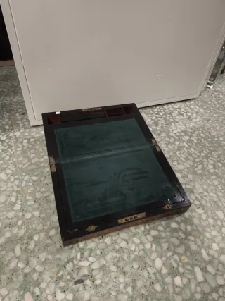 Antigua caja escritorio inglesa