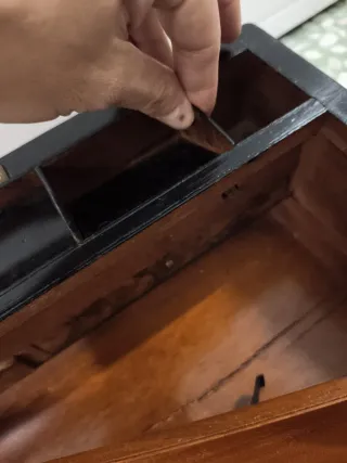 Antigua caja escritorio inglesa