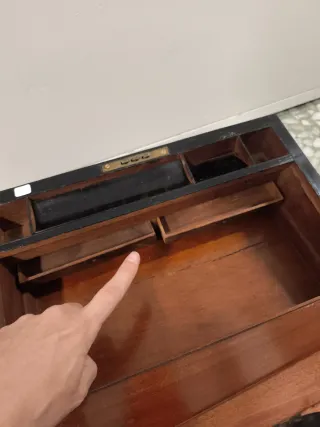 Antigua caja escritorio inglesa