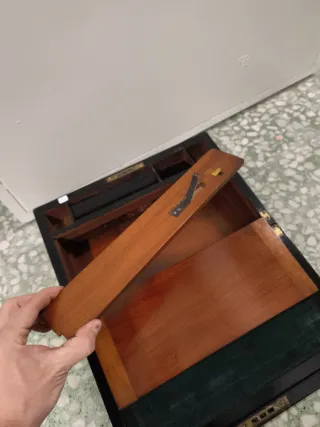 Antigua caja escritorio inglesa