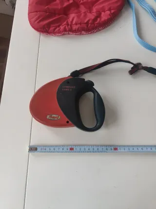 Chaleco y collar para mascotas.2 correas.