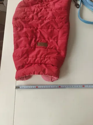 Chaleco y collar para mascotas.2 correas.