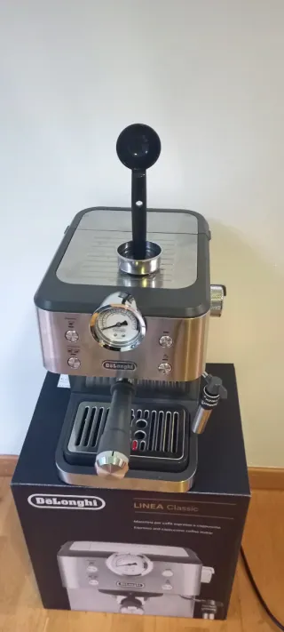 Cafetera DeLonghi Linea Classic