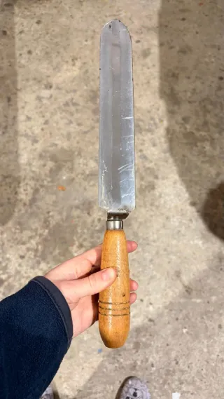 Cuchillo desopercular liso 24cm